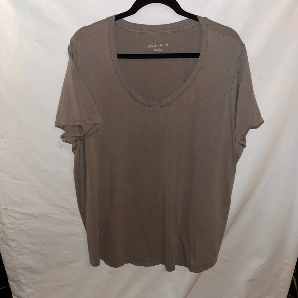 Ava & Viv Women's Taupe Tee sz 2X